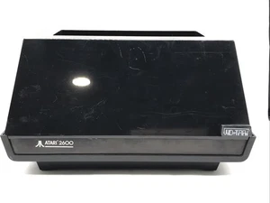 Vintage Atari 2600 Vader 4 Switch Konsole & Aufbewahrungsabdeckung mit Netzkabel - Bild 1 von 16