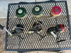 Mulinelli da Pesca Vintage - Ricambi/Fix (3 Mulinelli Fly 3 Mulinelli Spinning) - Foto 1 di 24