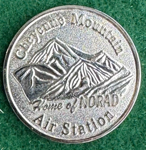 AMERICA FORTRESS CHEYENNE MOUNTAIN SPACE FORCE STATION CHALLENGE COIN - Picture 1 of 2