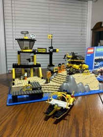 LEGO World City: Coast Watch HQ (7047)
