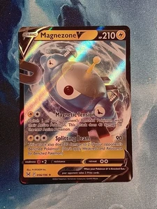 Pokemon Verlorener Ursprung Magnezone V 56/196 SWSH11 NM+ - Bild 1 von 2