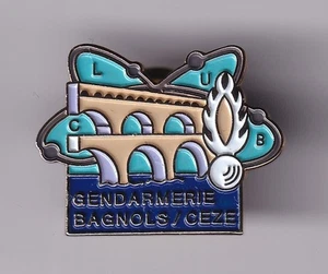 RARE PINS PIN'S .. GENDARMERIE NATIONALE PONT DU GARD BAGNOLS SUR CEZE 30 ~GA - Picture 1 of 1