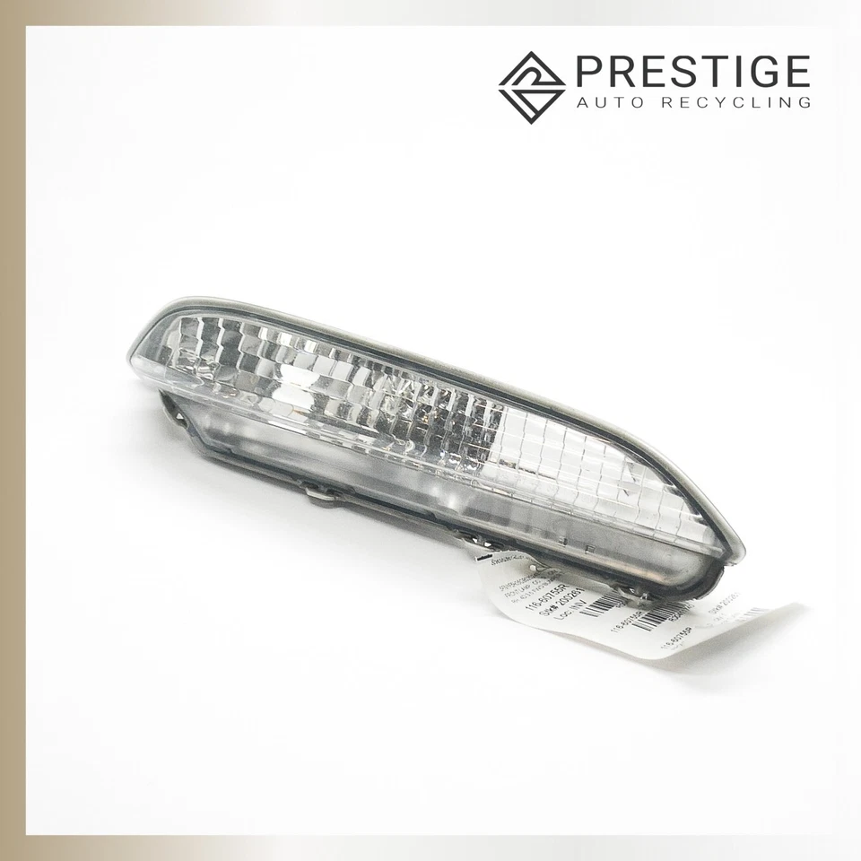 2016-2018 HONDA PILOT Parking Light Turn Signal Lamp Right 33300TG7A11 OEM - Image 1 of 4