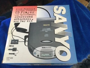 Vintage SANYO Portable CD Player Compact Disc CDP-650 NOT TESTED * NIB! - Picture 1 of 9