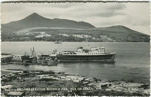 STEAMER LEAVING BRODICK PIER - Isle of Arran Shipping Postcard - Picture 1 of 2