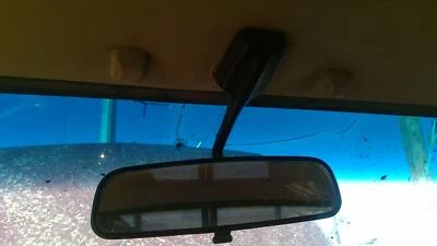 Espejo retrovisor interior Isuzu Pup Pickup 1986 montado en parabrisas OEM Foto 1 de 4