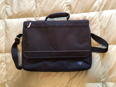 Bolsa para computadora portátil Sumdex PON-118BK Classic Series eTech - se adapta a la mayoría de las computadoras portátiles de 16" Foto 1 de 4