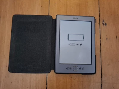 Amazon D01100 Kindle 4th Generation 2GB Wi-Fi eBook Reader - Tested - See Desc. - Image 1 of 2