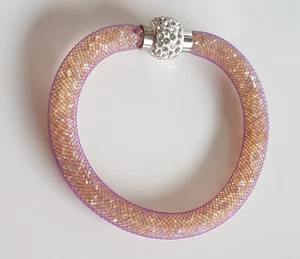 Armband 20,5 cm Mesh Nylon Netzschlauch lila gefüllt gelb Magnetverschluss A 2 - Bild 1 von 3