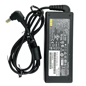 Genuine Fujitsu Laptop AC Power Adapter ADP-90BE C 19V 4.74A 90W - Picture 1 of 6