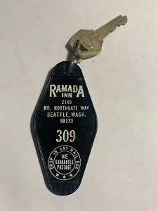 Llavero y llave de habitación de motel Ramada Inn Hotel Seattle Washington #309 - Imagen 1 de 3