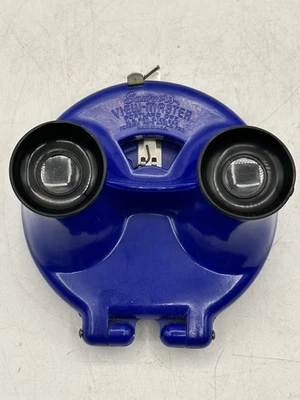 Sawyers 1944-1947 Marine Blue Bakelite View Master Model B Viewer - Image 1 of 4