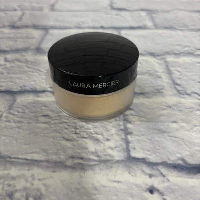 Laura Mercier Translucent Loose Setting Powder Translucent Honey 1 OZ - Image 1 of 4