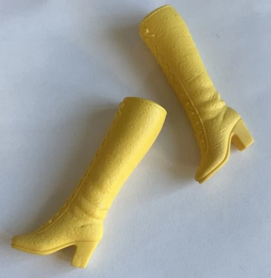 老式芭比娃娃 ~ 仿制品浅黄色 Squishy GoGo 人造系带靴 — 第 1/4 张图片