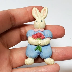 Rabbit Brooch Pin 2" Cute Bunny Flowers Bouquet Easter Vtg - Picture 1 of 4