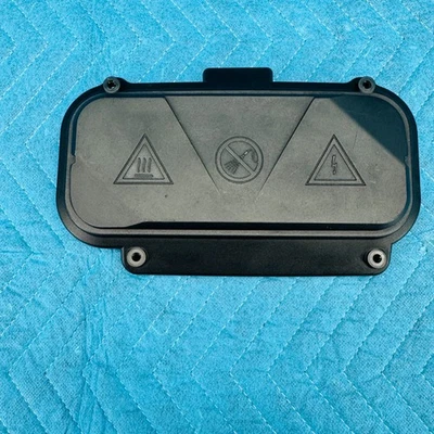 Cubierta del módulo de control del motor BMW 650i xDrive 2012-2014 OEM 7555179 Foto 1 de 4
