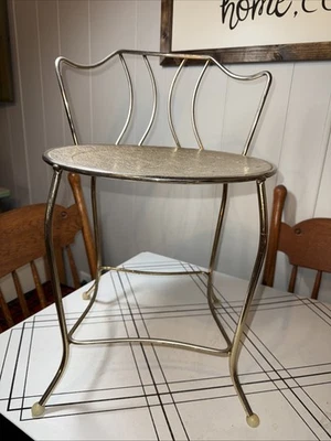 Taburete tocador vintage de metal dorado de mediados de siglo Hollywood Regency Foto 1 de 4