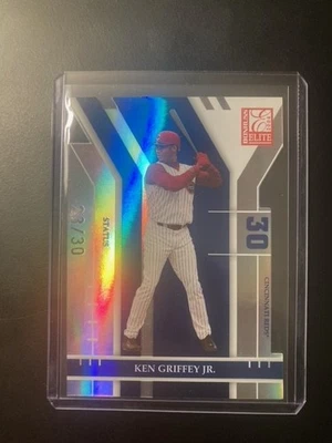 2004 Donruss Elite Ken Griffey Jr Blue Refractor Status Die-Cut /30 #88 Reds HOF - Image 1 of 2