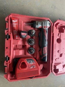 Milwaukee M12 ProPEX Kit - Picture 1 of 9