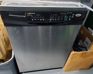 WHIRLPOOL DISHWASHER - Picture 1 of 4