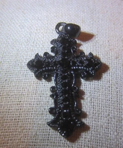 Ciondolo croce cristallo strass nero 1 1/2" - Foto 1 di 3