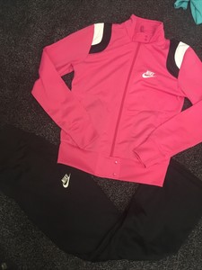 nike pink tracksuit womens