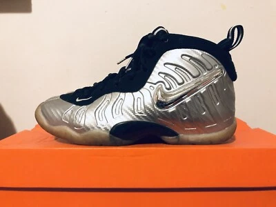 Nike Foamposite Pro GS 2017 juveniles metálicas plateadas surfistas negras talla 4Y usadas raras Foto 1 de 4