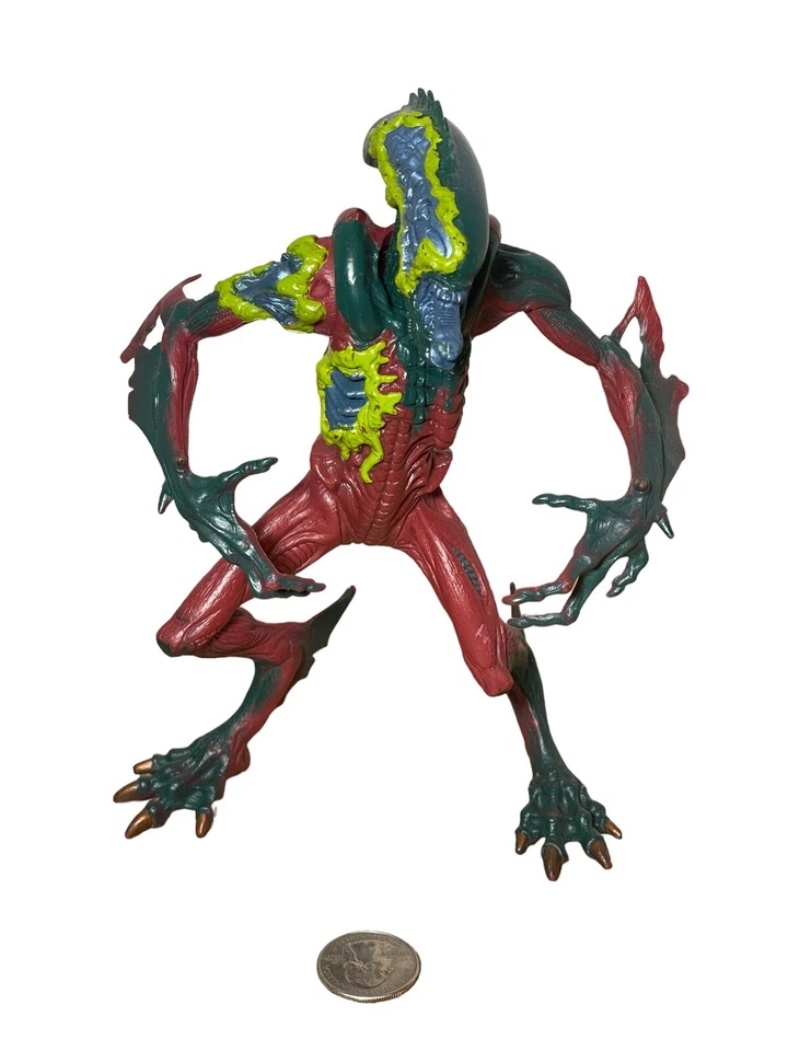 Figura Alien Resurrection Battle Scar Alien 1997 Hasbro Signature Series Foto 1 de 4