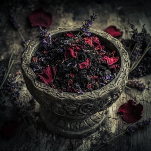 Artisan Ritual Incense – Hunter's Shadow (1oz tin) - Spirit Offerings & Magick - Picture 1 of 6