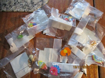 10Stück verschiedene Kunsthandwerk-Holzknöpfe Kinderknöpfe handbemalt 20mm - Bild 1 von 4