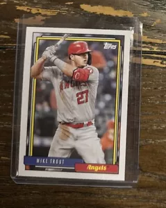 2021 Topps Chrome Update Mike Trout 1992 Topps Redux #TC92-3 Angels - Picture 1 of 2