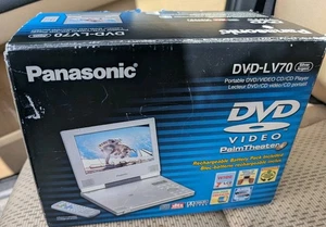 Reproductor de DVD portátil Panasonic vintage 7 pulgadas región 1 en muy buen estado (DVD-LV70) raro funciona - Imagen 1 de 3