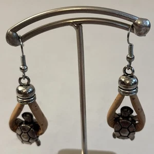 Turtle Dangling Earrings Ana Durao Silver Toned - Picture 1 of 8
