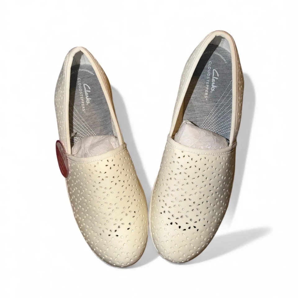 Clarks Cloudsteppers Breeze Emily Blanco Perforado Sin Cordones Planos Mujer Talla 11 Foto 1 de 4