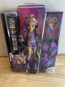 NUOVO Monster High CLAWDEEN LUPO e Mezzaluna e accessori-R45-345 - Foto 1 di 4