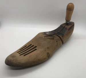 Vintage Florsheim Wooden Shoe Tree Mold Stretcher Form Insert Left size 9-2 - Bild 1 von 3