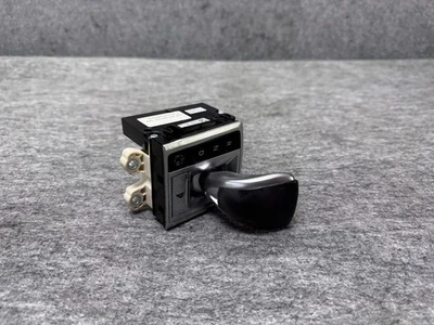 INFINITI QX30 2017-2019 OEM AUTOMATIC FLOOR GEAR SHIFT SHIFTER SELECTOR ASSY - Image 1 of 4