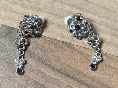 Schöne Vintage Damen-Ohrringe/Ohrclipper Mit Verschiedenen Strasssteinen - Bild 1 von 2