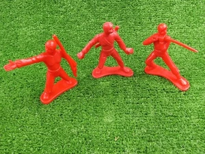 Menge 3 Greenbrier International Große 4" Kunststoff Ninja Samurai Rot - Bild 1 von 6