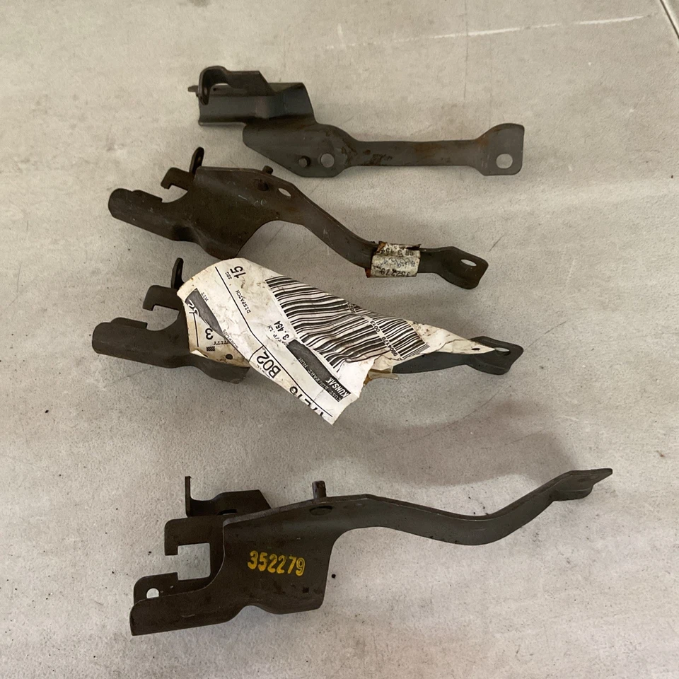 1975 - 80 通用雪佛兰加速器电缆支撑巡航支架四喷气汽化器 — 第 1/1 张图片