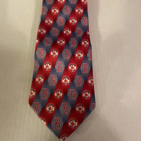 Boston Red Sox 100% Silk Tie Eagles Wings Cover