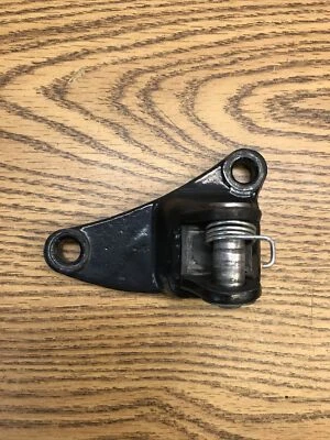 KAWASAKI VULCAN 750 1986-2006 SOPORTE DE PASO PARTE DELANTERA IZQUIERDA # 34003-1225 Foto 1 de 4