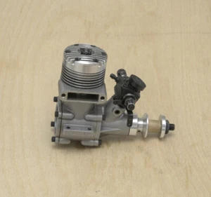 K&B 40 R/C, Irvine Carb, Dykes Ring, NEW - Picture 1 of 4
