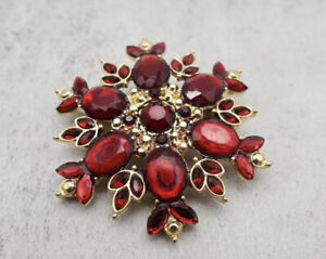 Vintage Brooch Pin Red Stones Gold Tone Flower 2 inch Costume Jewelry Beautiful