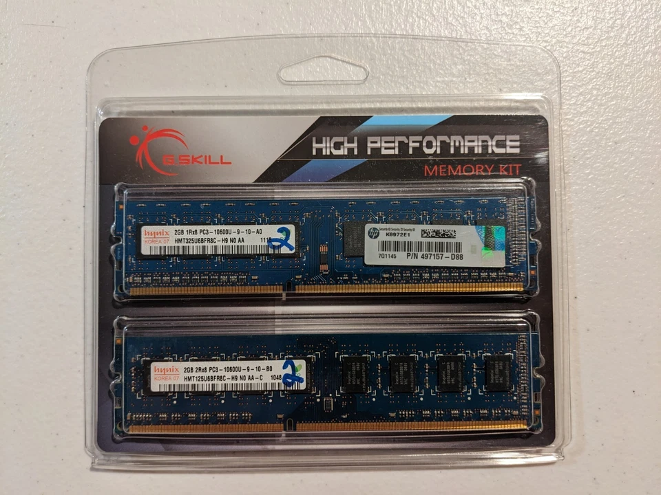 HYNIX 2GB 2Rx8 PC3-10600U DDR3 Desktop Memory Card - Image 1 of 4