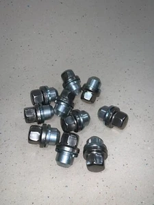 GENUINE Genuine OEM RRD500560 - LAND ROVER NUT - WHEEL - Picture 1 of 3
