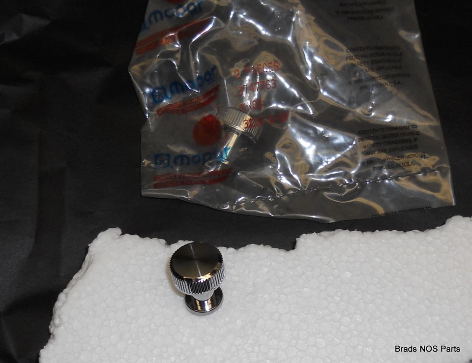 Новый из старых запасов MoPar 1980-1983 Chrysler Cordoba Imperial Mirada ЗАЖИГАЛКА ДЛЯ ПРИБОРНОЙ ПАНЕЛИ ХРОМИРОВАННАЯ РУЧКА - Изображение 1 из 1