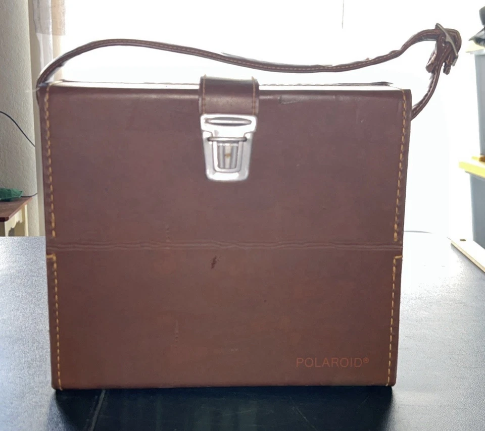 Bolso de Transporte Polaroid SX-70 Land Camera Vintage Cuero Duro con Correa Usado en Excelente Condición Foto 1 de 4