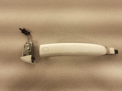 Manija de puerta delantera izquierda Audi Quattro A4 S4 A5 S5 2009-2016 8T0837205A OEM .1097 Foto 1 de 4