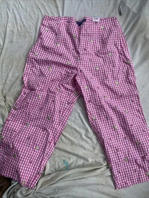 Mountain Lake Capri Length Shorts Size 12 Pink Roses   Women’s  - Image 1 of 4